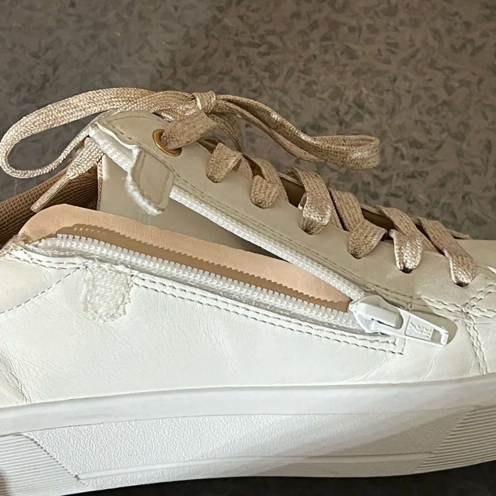 Geox Respira Nashik Junior in Whit & Rose Gold size EU38 5.5 US sneakers - Picture 9 of 10